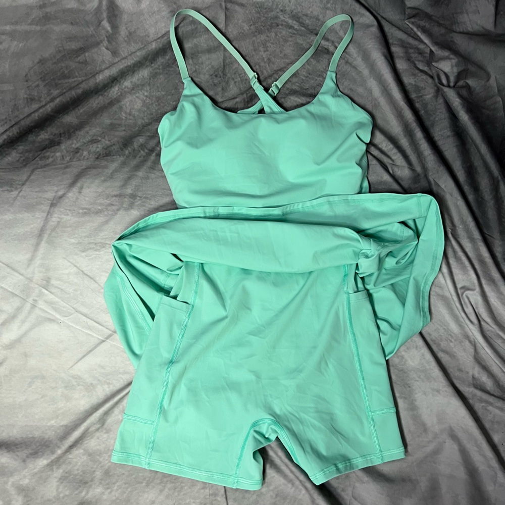 IUGA NWT Mint Tennis Dress With Built In Shorts with Pockets and Bra - Small - Picture 9 of 9